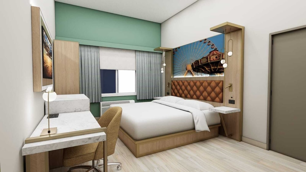Room, 1 King Bed, Non Smoking photo 2