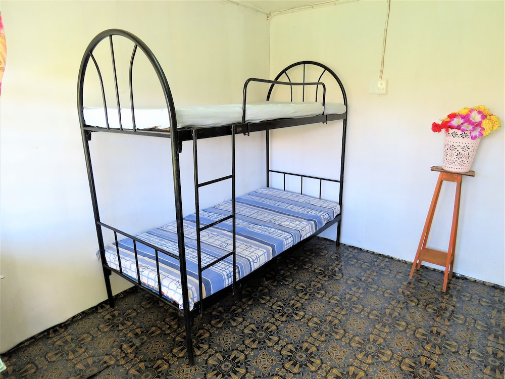 Bed in a 8-Bed Dormitory, Shared Bathroom photo 3