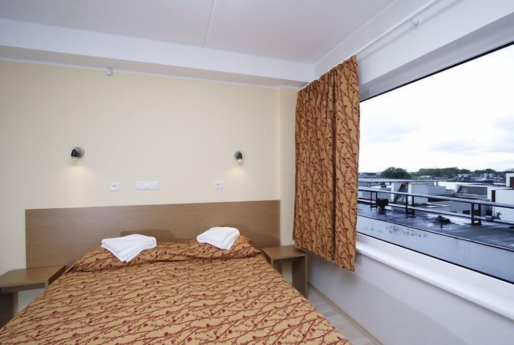 Standard Room, 2 Twin Beds photo 2