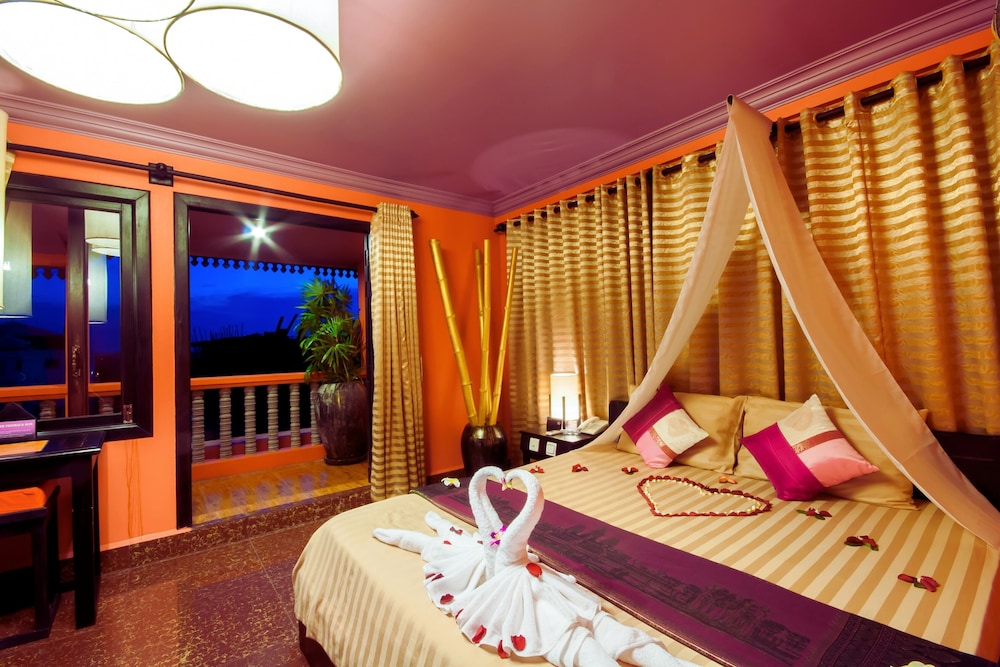 Premier Double Room with Balcony photo 2