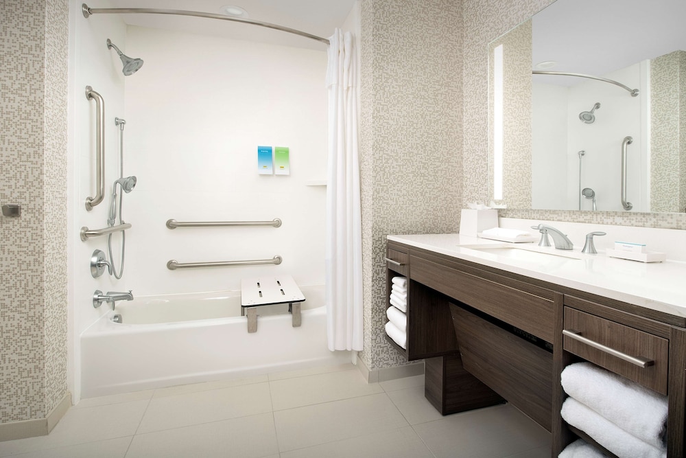 Studio, 2 Queen Beds, Accessible, Bathtub - Photo 4