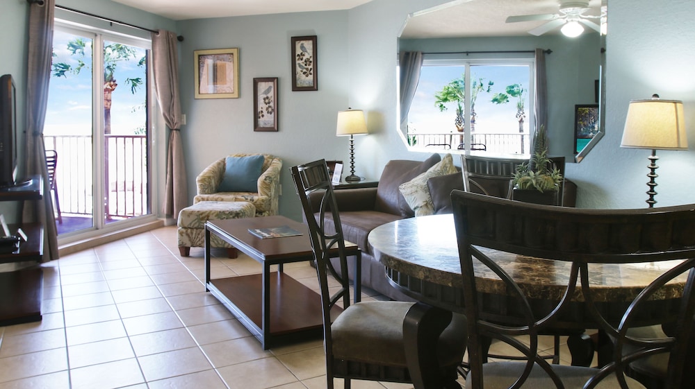 Family Condo, Balcony (Gulf Front)