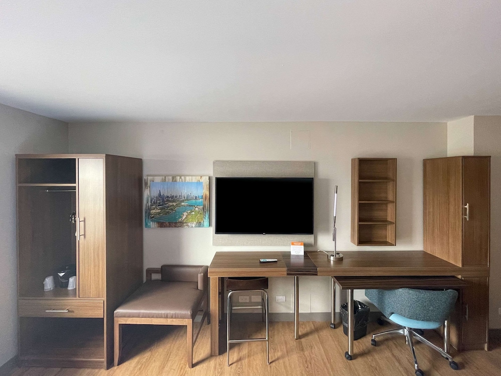 Suite, 2 Queen Beds, Non Smoking (Efficiency) - Photo 6