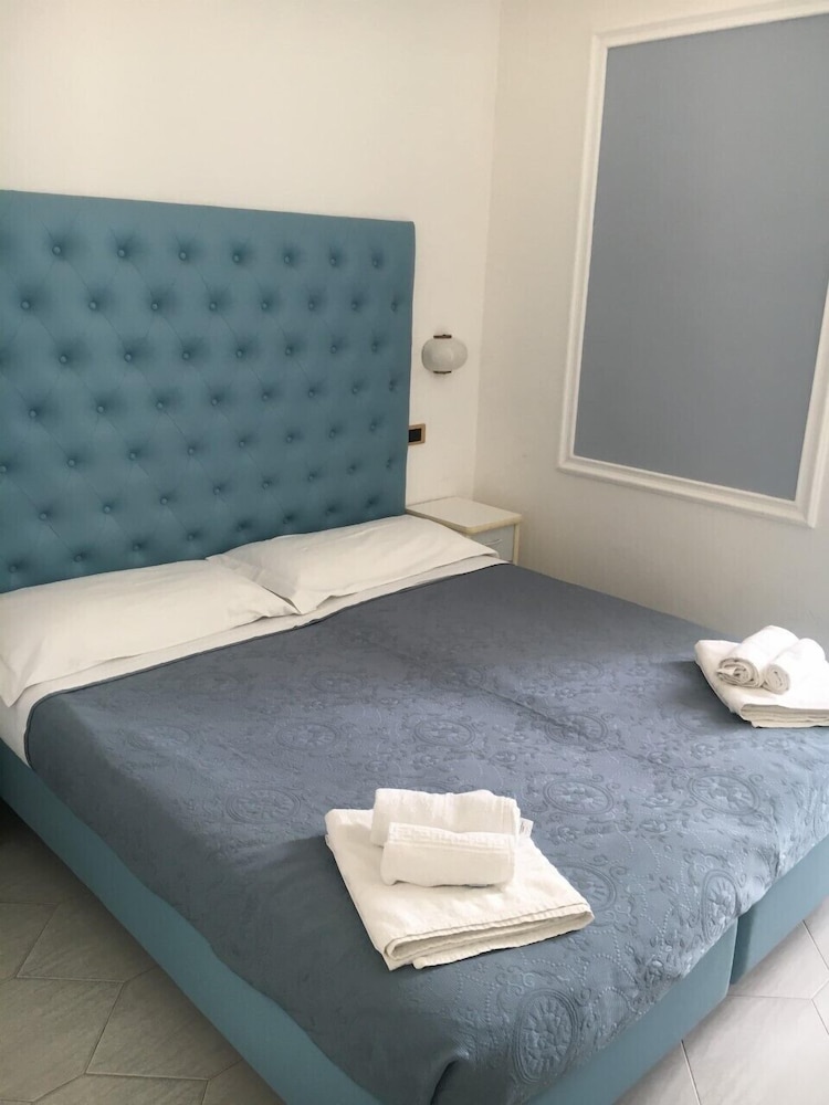 Basic Double Room