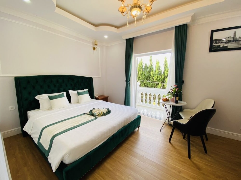 Deluxe Double Room - Photo 1
