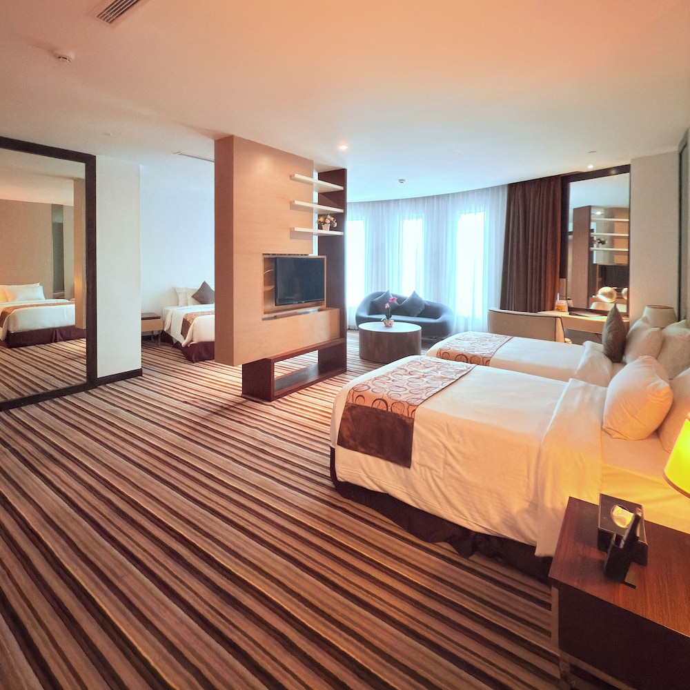Deluxe Triple Room