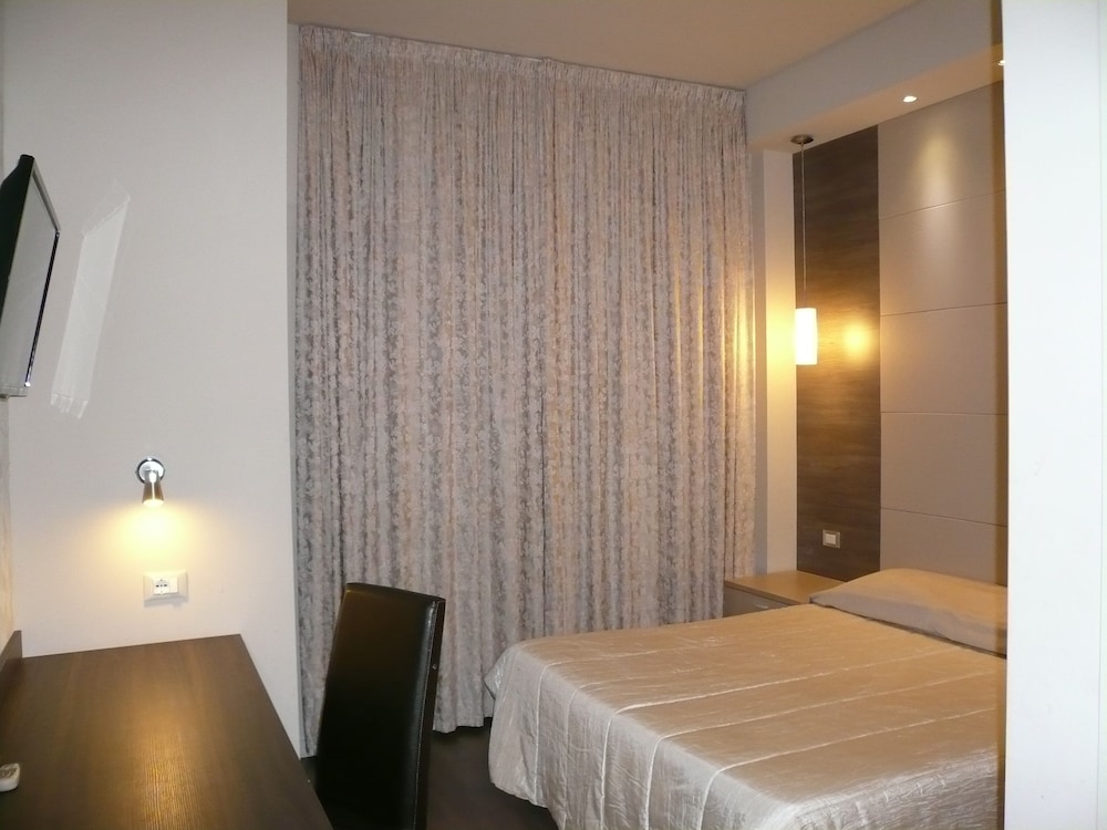 Family Double Room - Photo 1