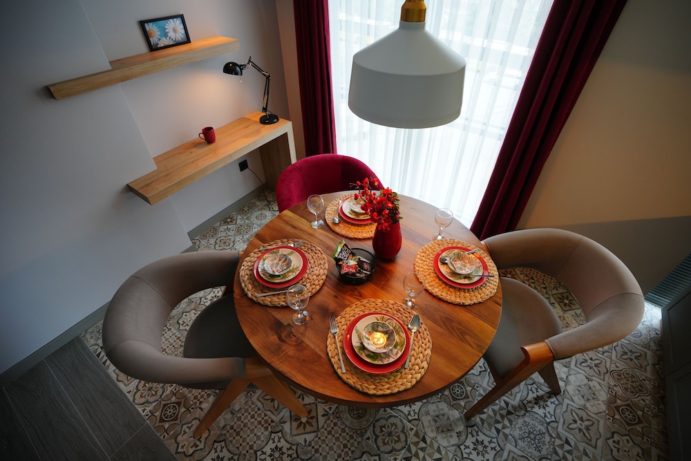 Honeymoon Apartment photo 3