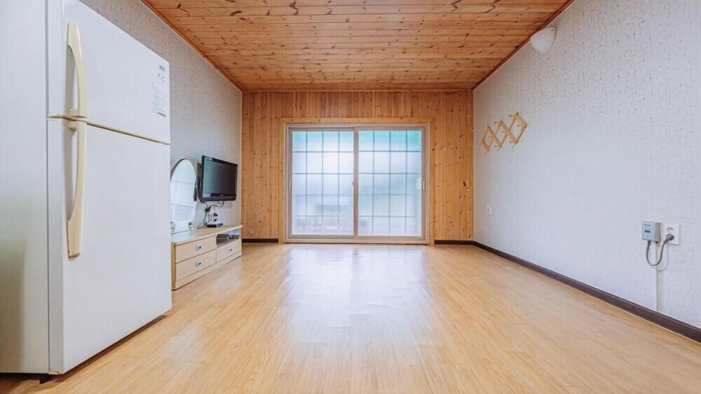 Room (Alps C) - Photo 6