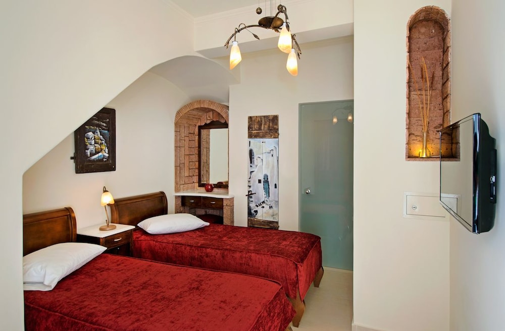 Economy Room - Photo 2