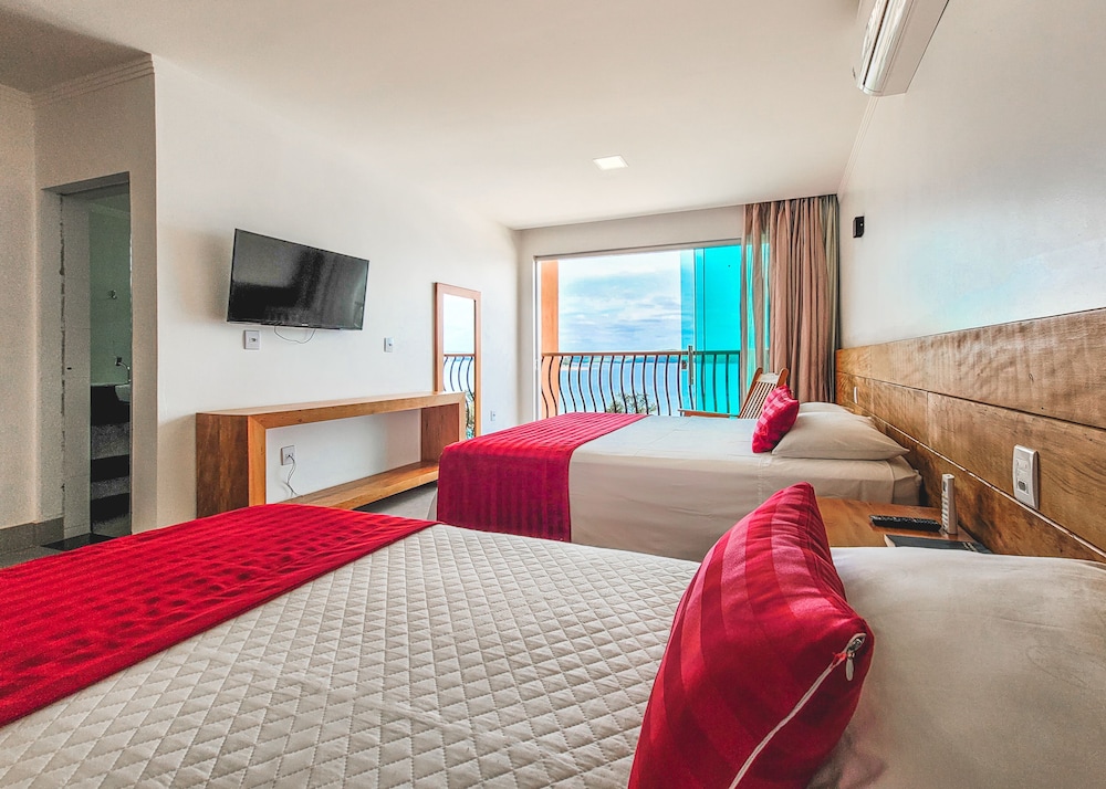 Deluxe Suite, 1 Bedroom, Partial Lake View, Ground Floor - Photo 5