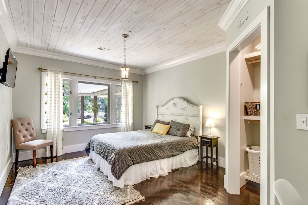 House (4 Bedrooms) photo 1