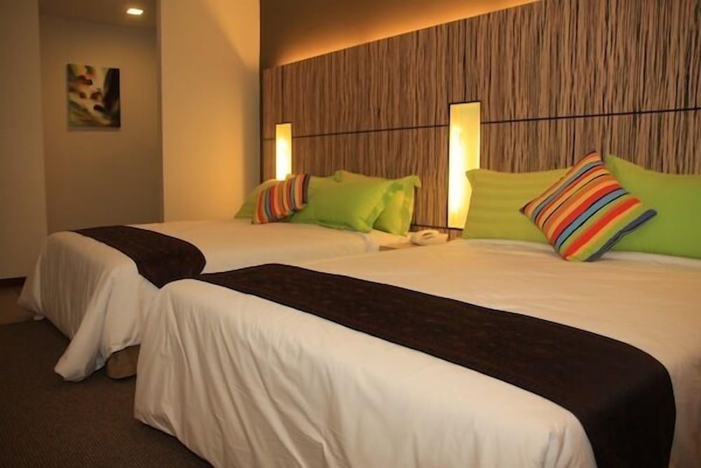 Room (Super Suite) photo 2