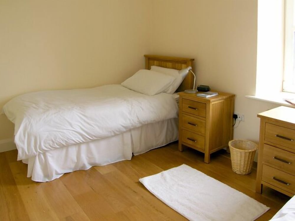 Cottage photo 1