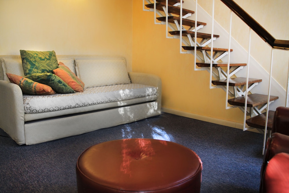 Family Room photo 2