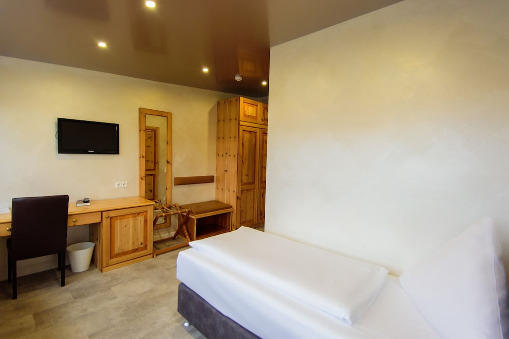 Standard Single Room, Non Smoking photo 2