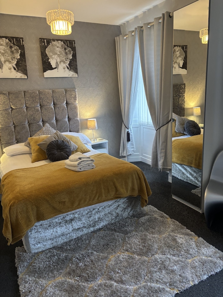 Deluxe Double Room, Ensuite photo 1