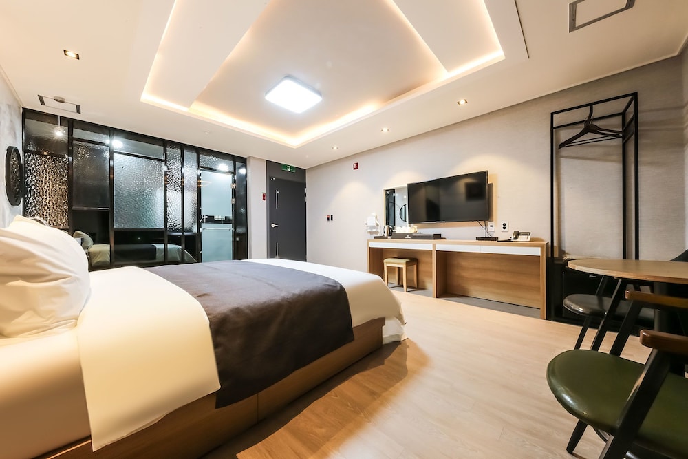 Standard Room - Photo 4
