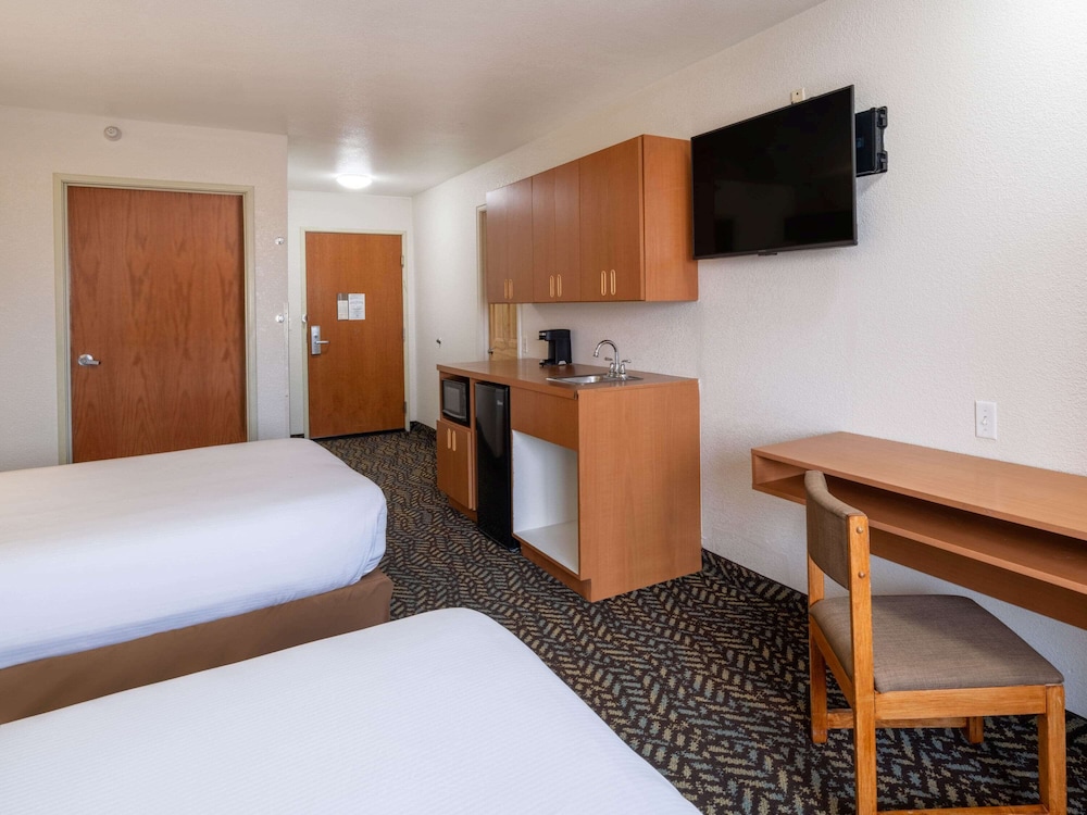 Studio Suite, 2 Queen Beds, Accessible, Non Smoking - Photo 4