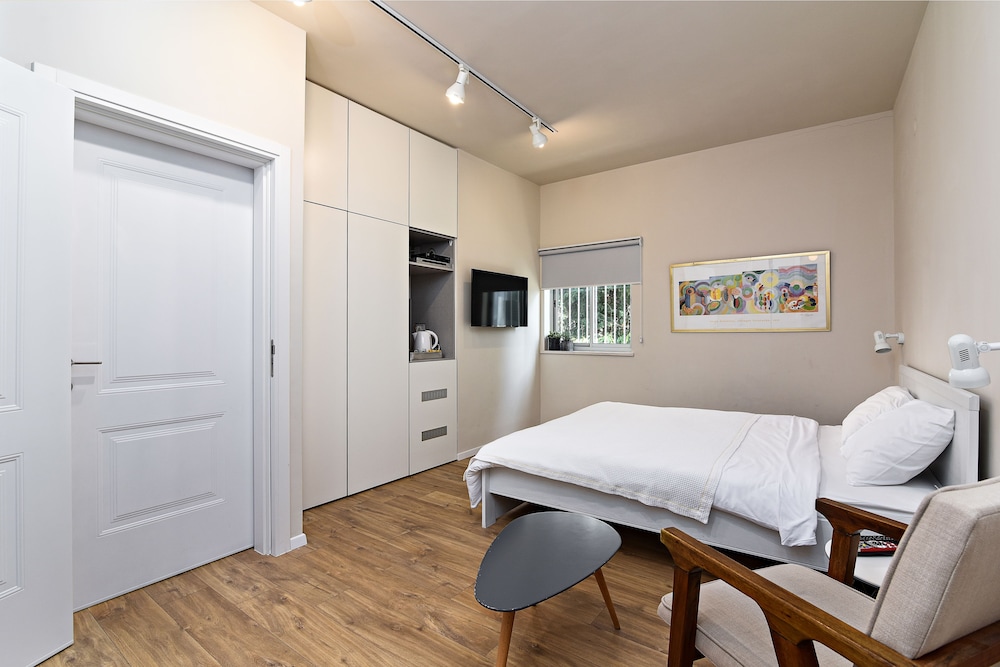 Design Studio, 1 Bedroom photo 1