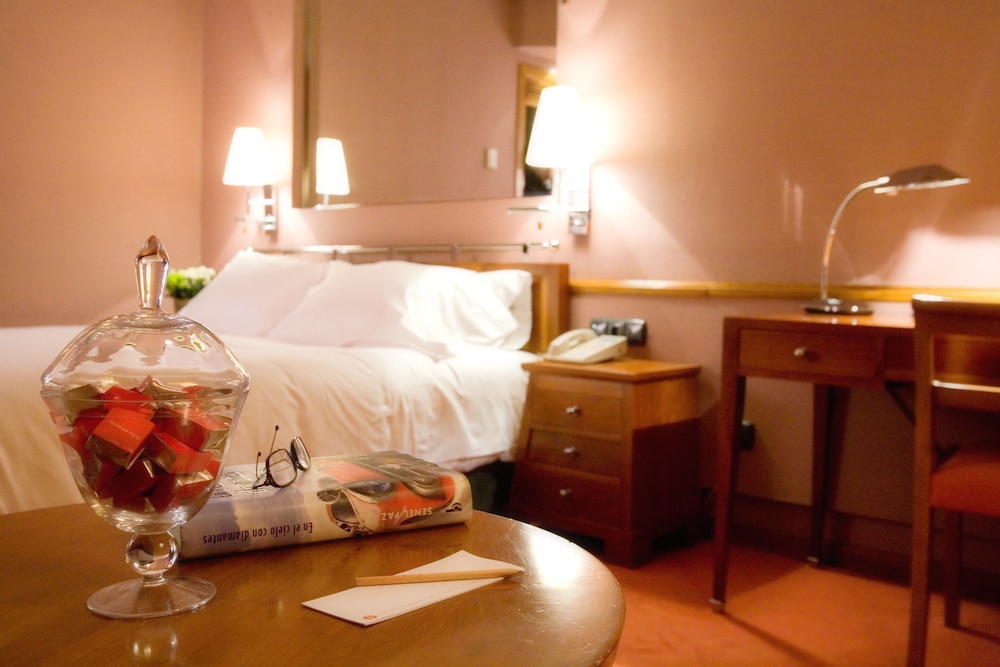 Superior Double or Twin Room - Photo 3