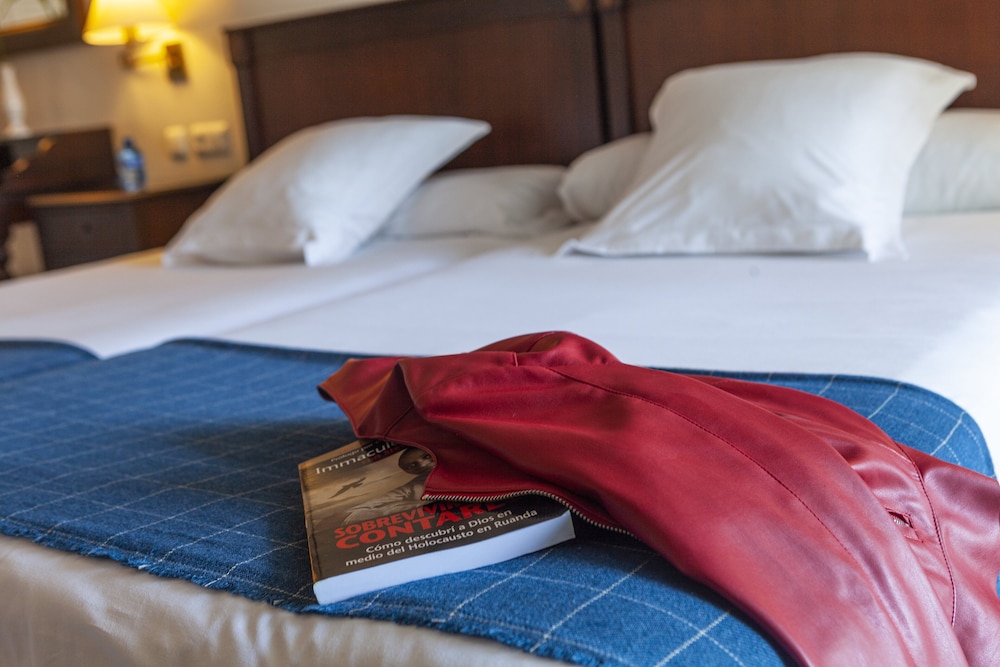 Superior Double Room (3 Adults) - Photo 7