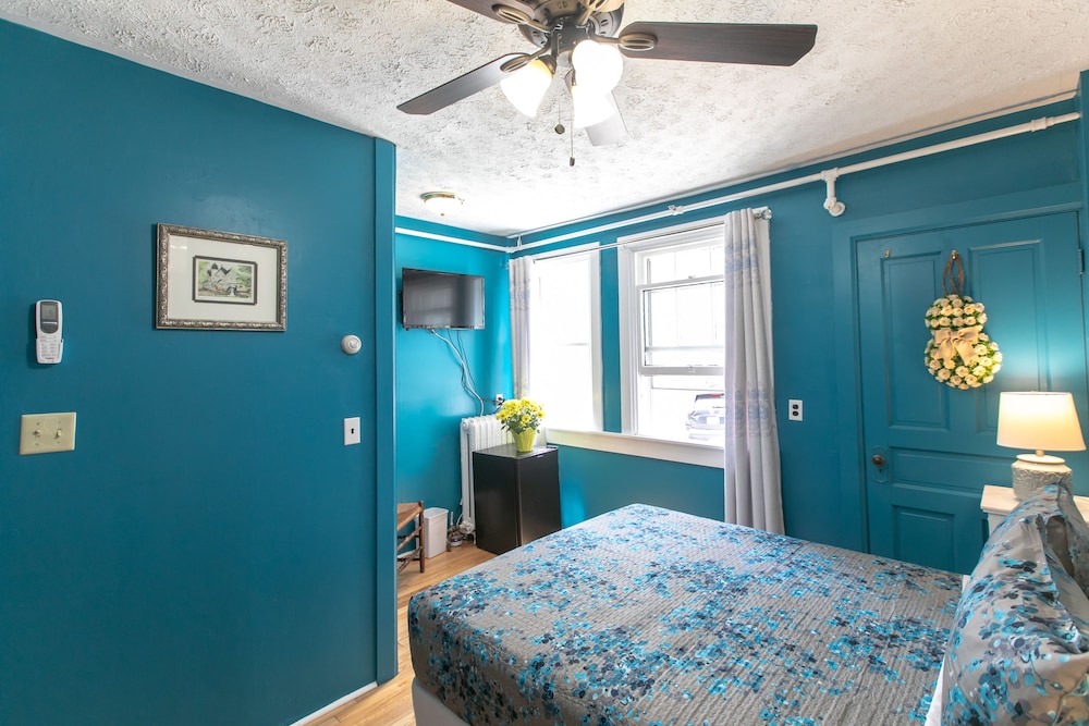 Double Room, 1 Queen Bed, Ensuite photo 3