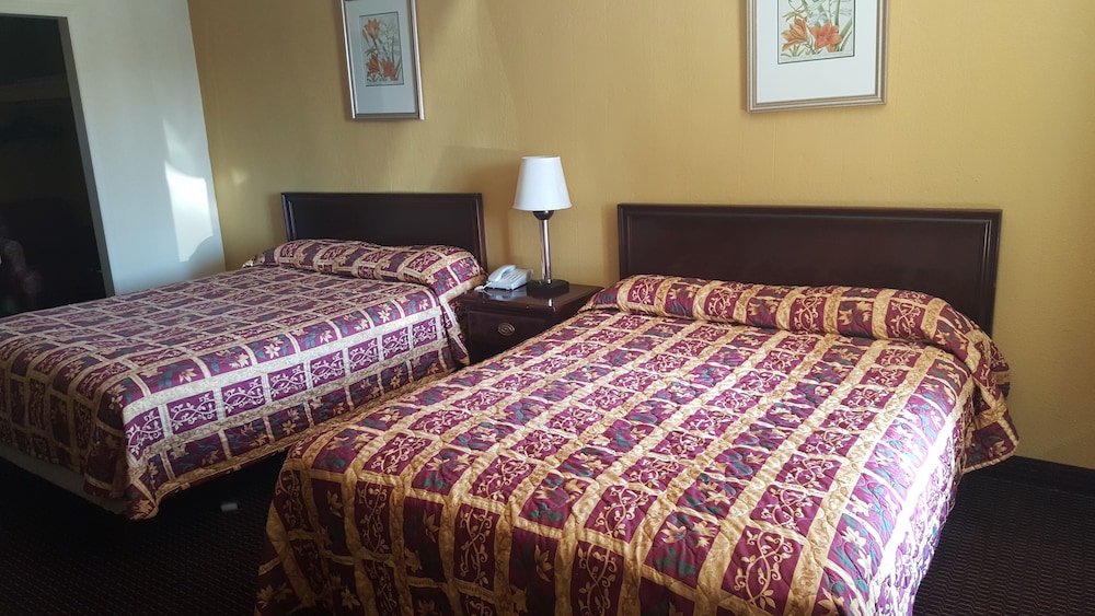 Suite, 1 King Bed, Accessible, Non Smoking - Photo 7