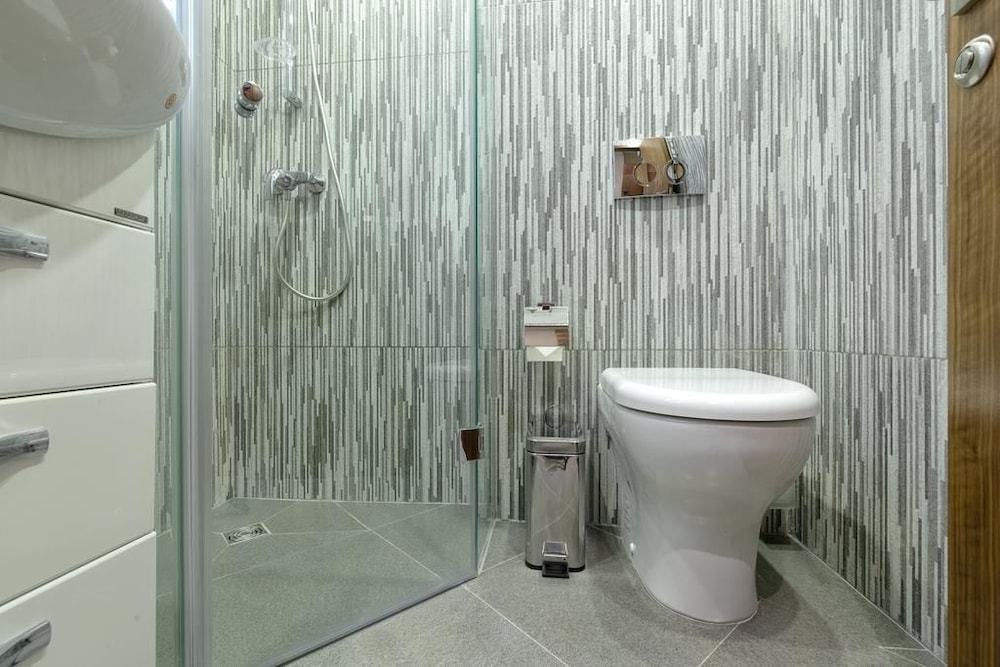 Superior Double Or Twin Room (Basement Floor) photo 3
