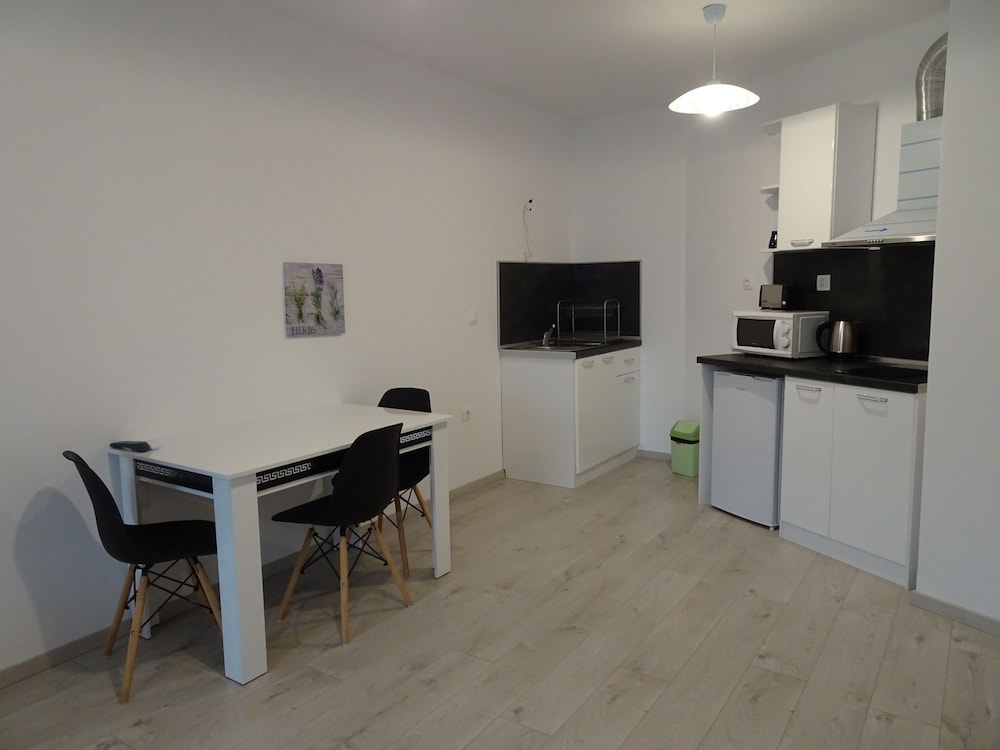 Apartment - Photo 9