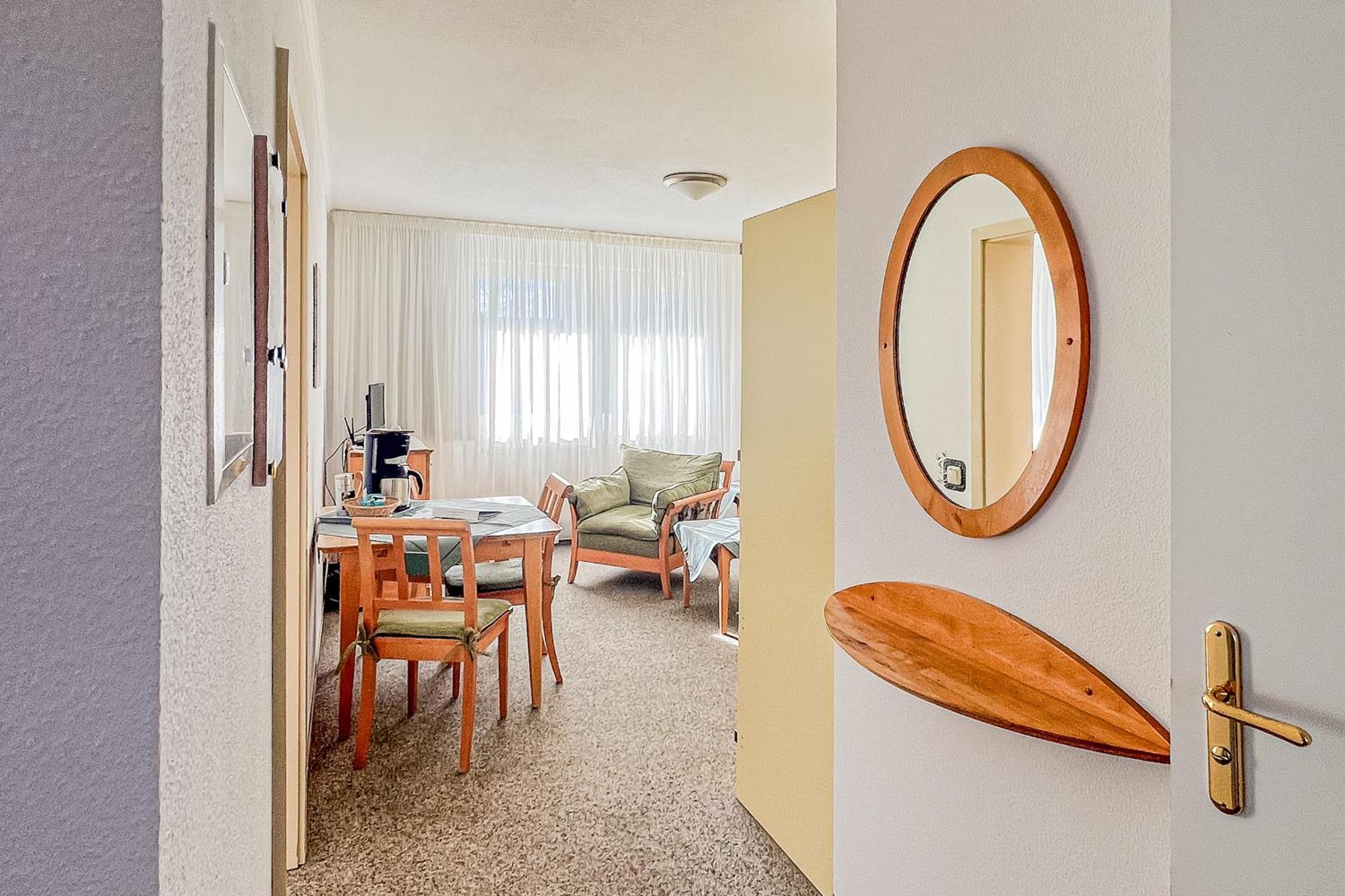 Apartment photo 2