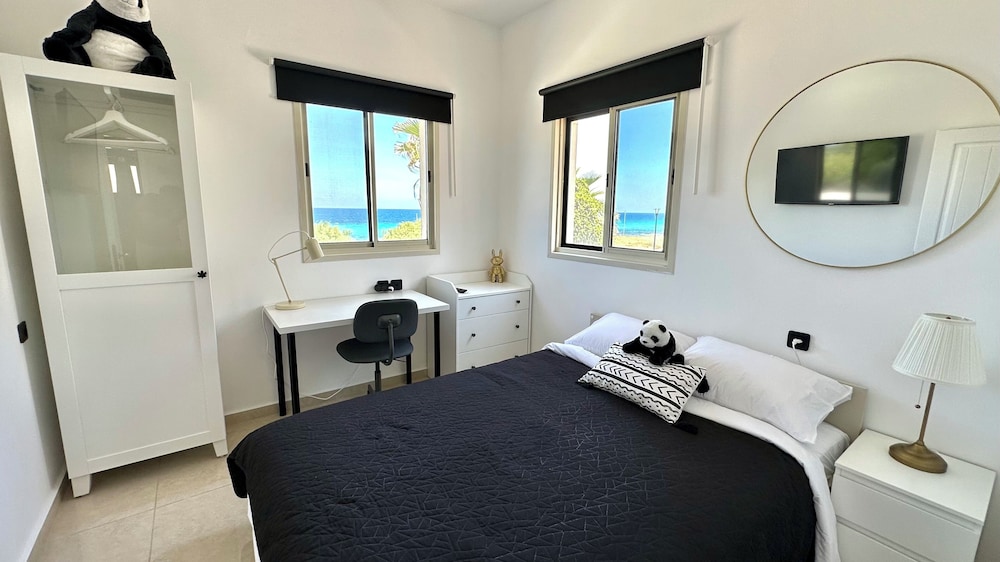 Family Apartment, 2 Bedrooms, Balcony, Sea View photo 3