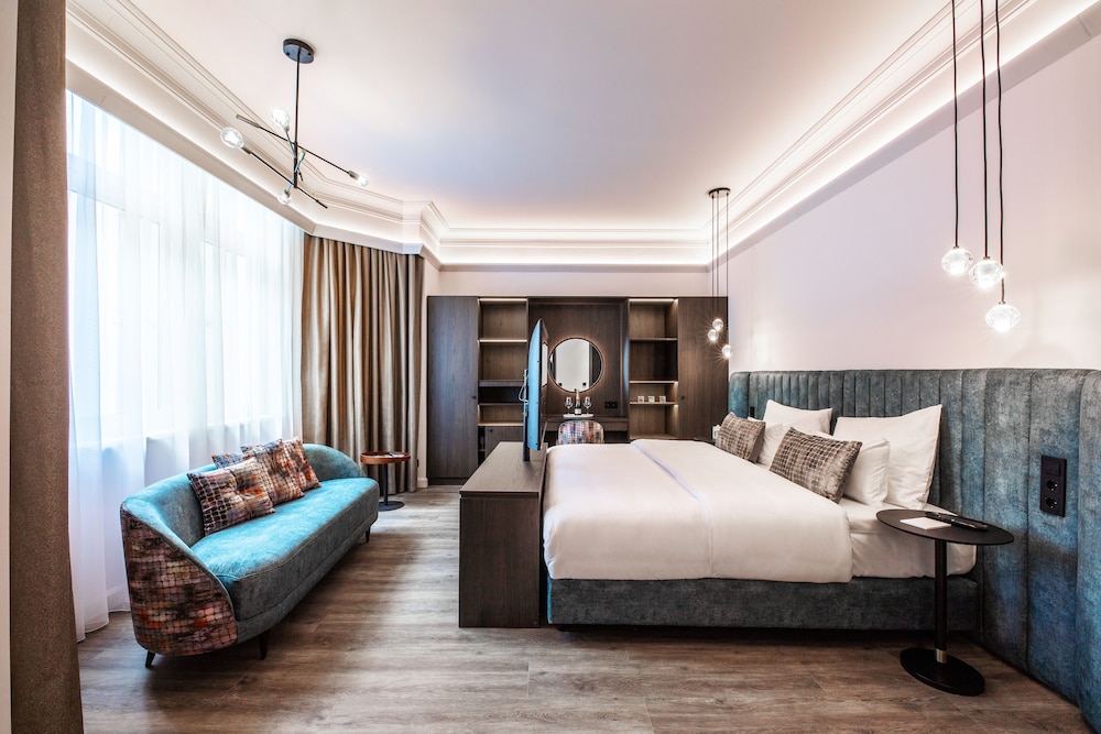 Suite photo 1