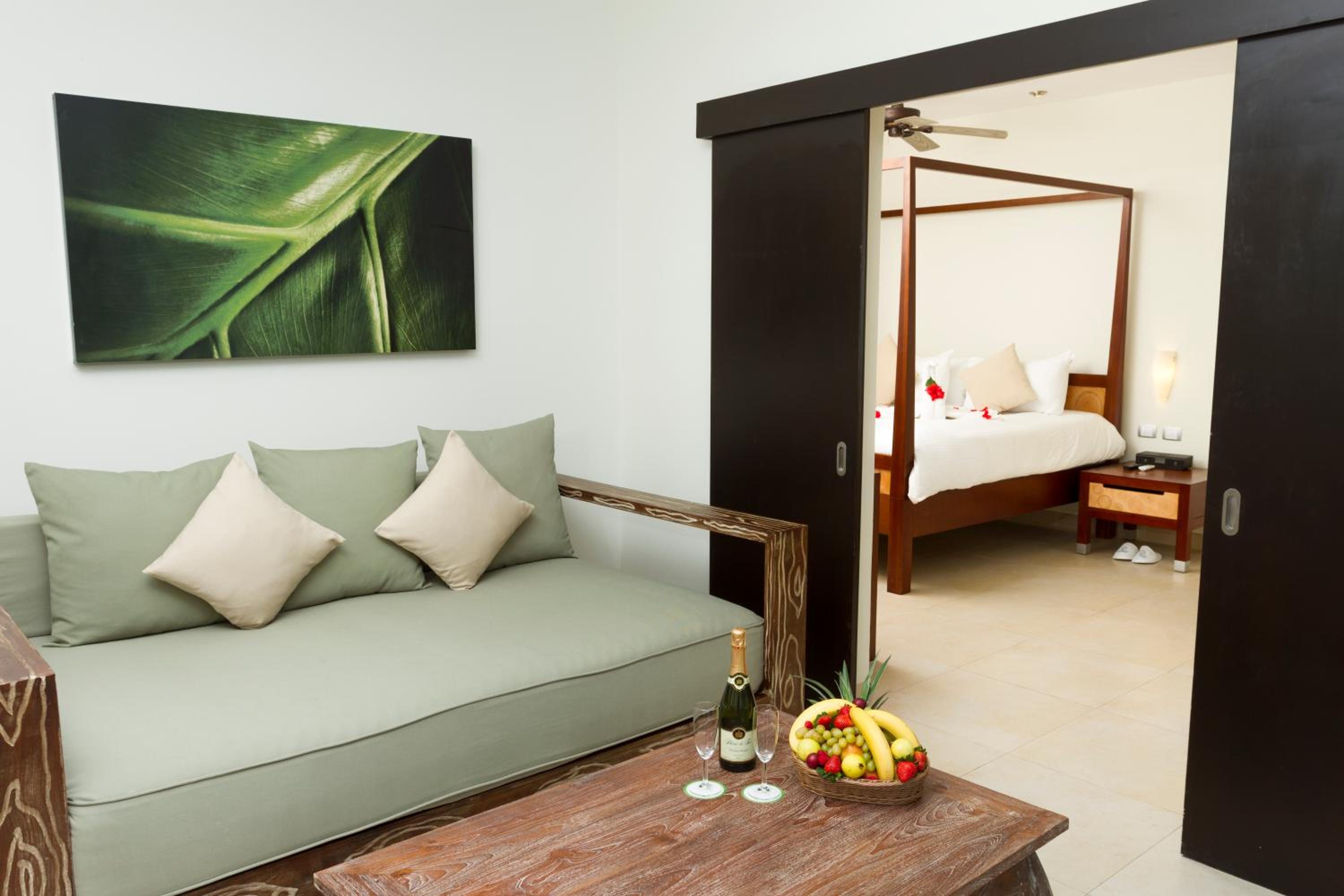 Penthouse Suite Select Club Single (1 Adult)