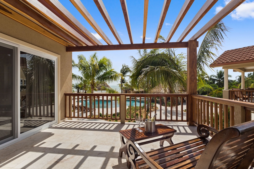 Whaleshark Luxury Penthouse, 1 Bedroom, Pool View