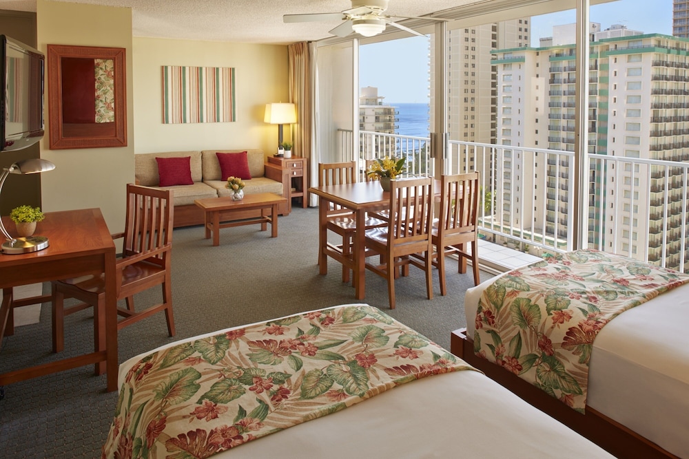 Studio Suite, Partial Ocean View (2 Twin Beds) thumbnail 6