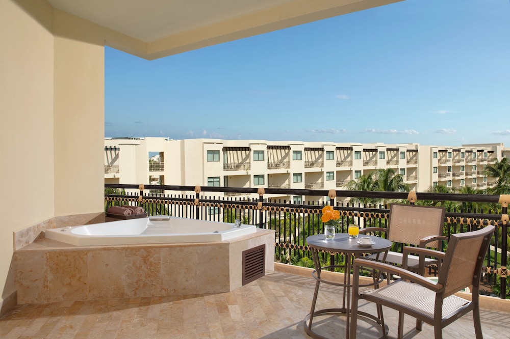 Preferred Club Tropical View Double - Photo 3