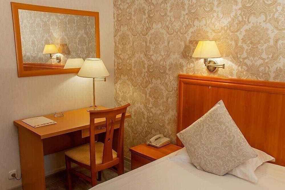 Standard Double Room - Photo 2