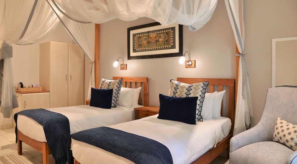 Double Room, Pool View photo 1