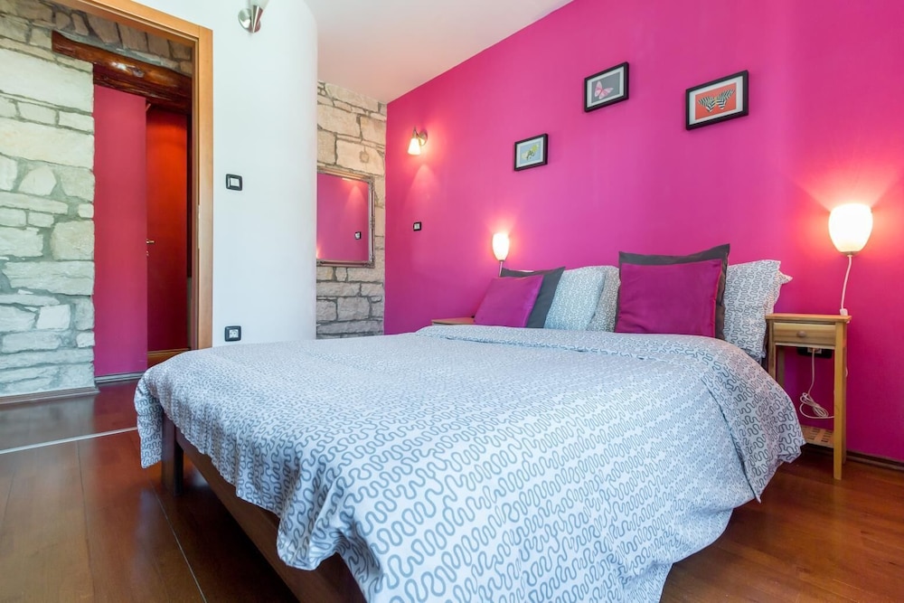 Basic Apartment