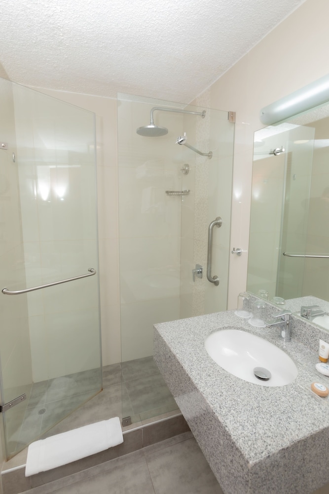 Superior Room, 1 Queen Bed, Terrace - Photo 6