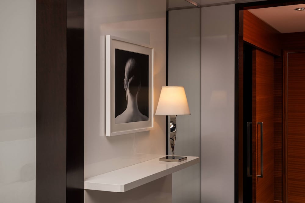 Deluxe Room, 2 Queen Beds, City View photo 2