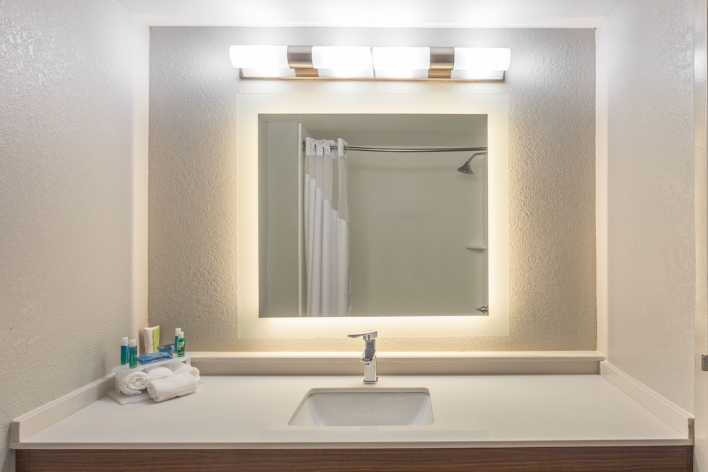 Standard Room, 2 Queen Beds, Accessible (Comm, Tub) - Photo 3