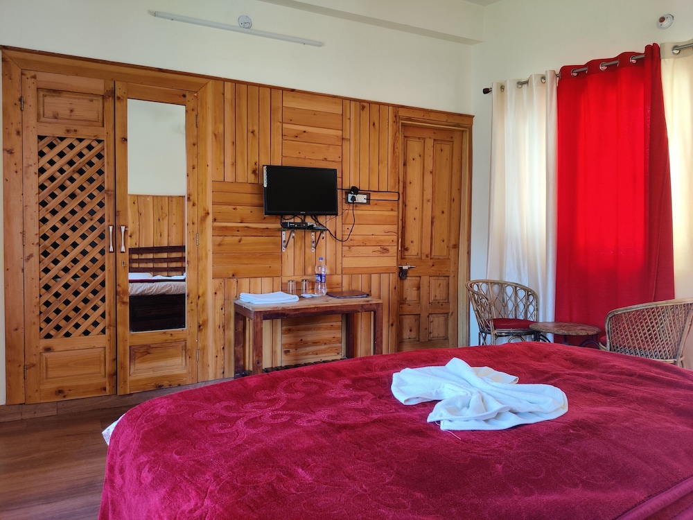 Deluxe Double Room photo 3