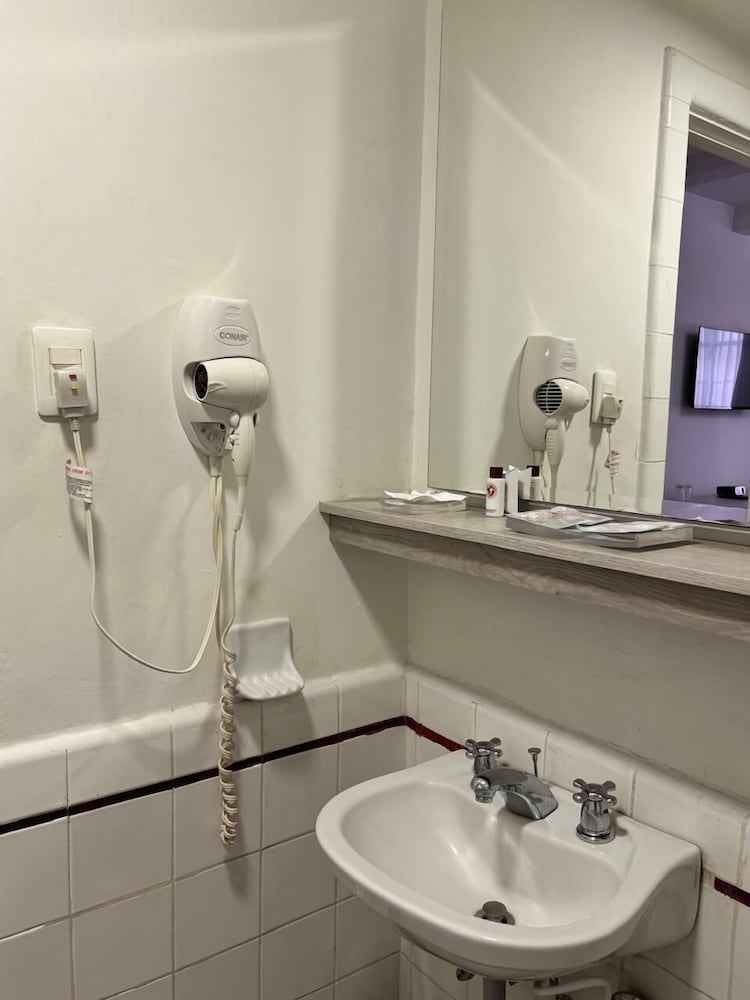 Standard Double Room - Photo 2
