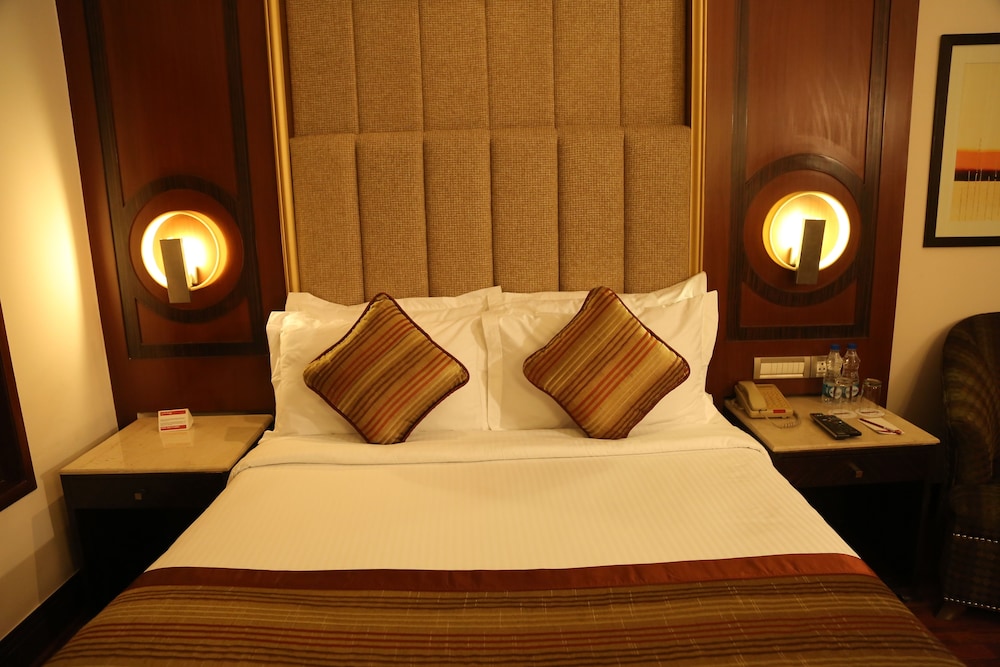 Executive Room - Photo 11