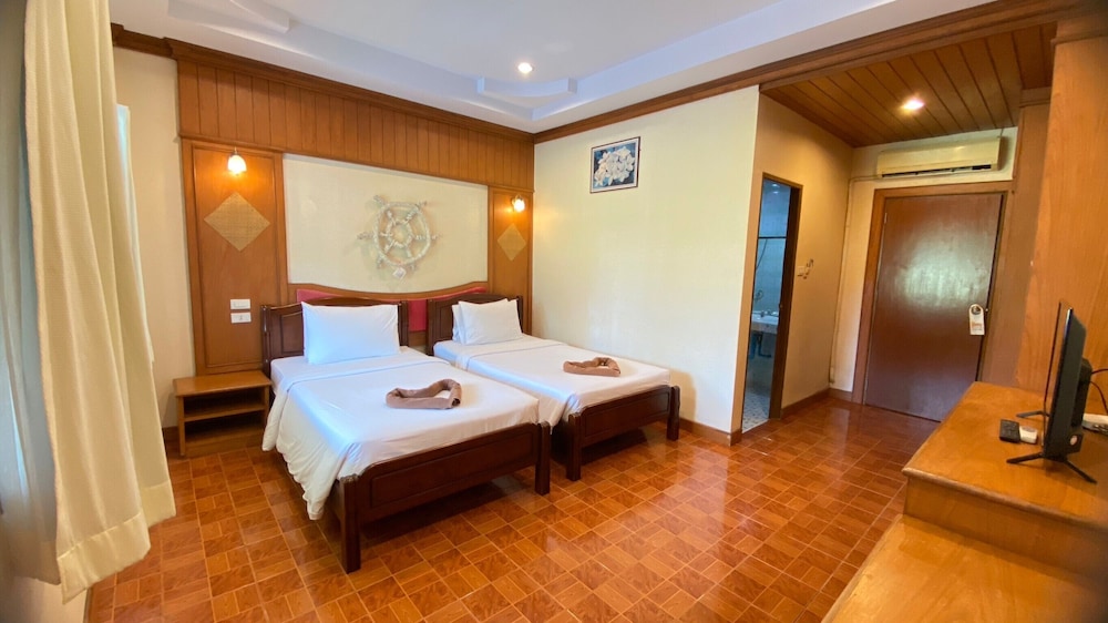 Superior Twin Room - Photo 6
