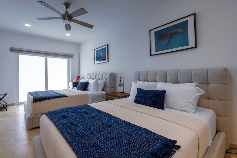 Standard Quadruple Room, 2 Queen Beds