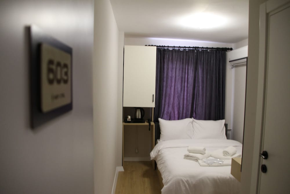 Economy Room - Photo 8
