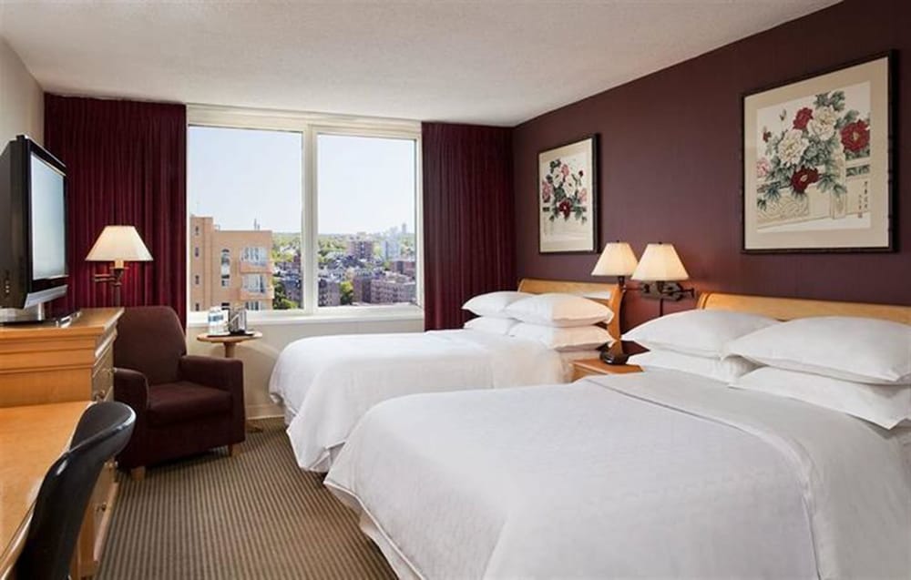 Club Room, 2 Double Beds - Photo 2